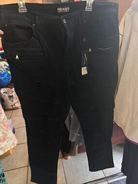 Black men's skinny jeans